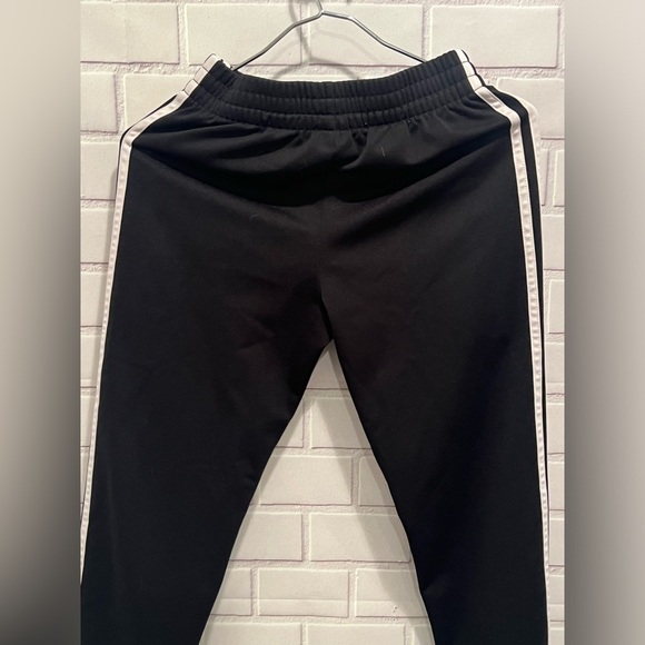ADIDAS girls black tracksuits /size M(8-10) - Picture 5 of 8